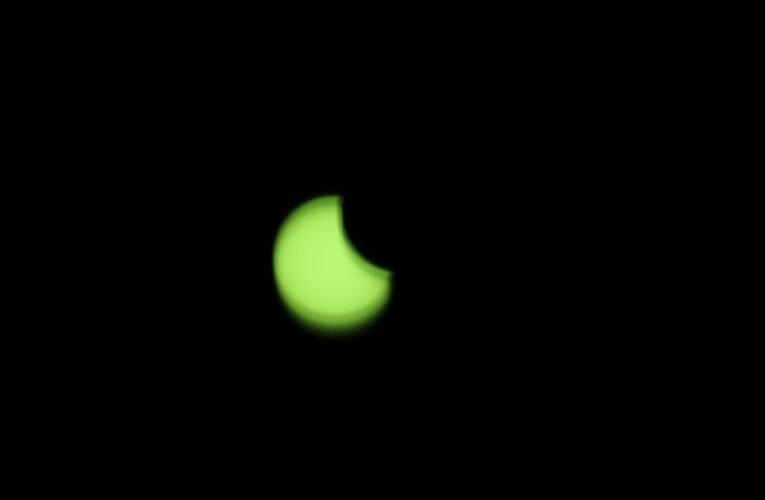 FOTOS: Así se observa el eclipse solar desde Puebla