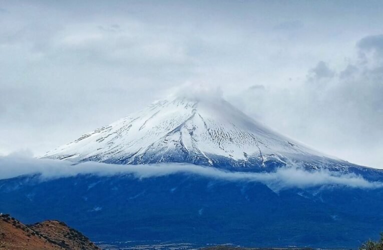 Hermosa postal de los volcanes la mañana de este lunes 5 de agosto