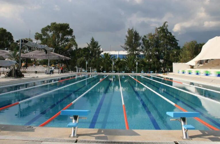 BUAP lanza curso intensivo de natación para niñas, niños, jóvenes y adultos