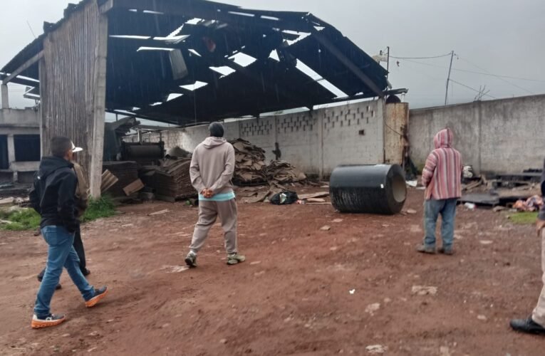 Gobierno de Puebla brinda atención inmediata tras tornado en Chignahuapan