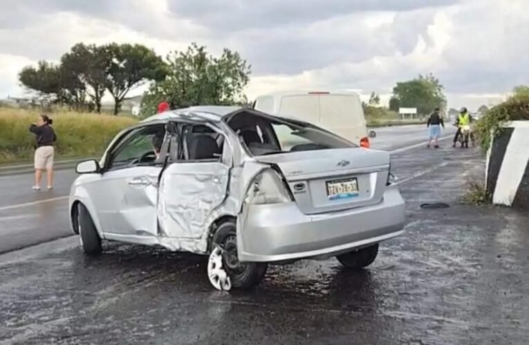 Tragedia en la Atlixcáyotl: dos personas mueren y una resulta gravemente herida tras chocar contra un macetero