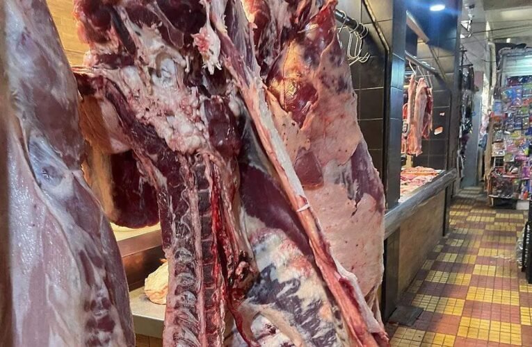 Retiro de carne en mal estado en Puebla capital
