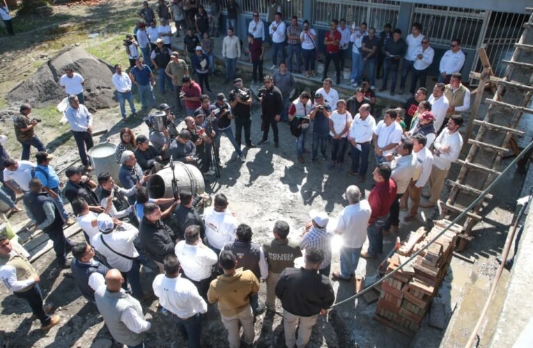 GOBERNADOR ARMENTA REFRENDA APOYO A MICRORREGIÓN DE XICOTEPEC Y SUPERVISA AVANCE DE OBRAS